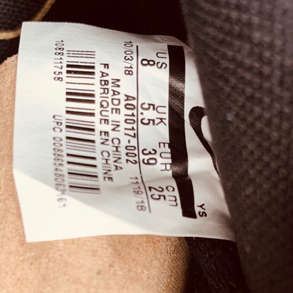 Women’s floral Air Force 1’s Size 8 NWT - Picture 3 of 8